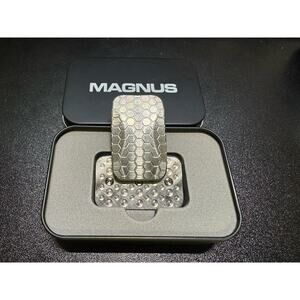 🔥Magnus Titanium SD218 Squashed Toad Stainless Steel 3 Click Slider BNWT🔥